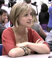Allison mack said she was sorry in a letter filed in court ahead of her june 30 sentencing. Datei Allison Mack At Comiccon 2009 Nn Jpg Wikipedia