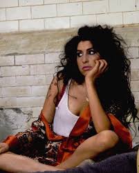 Amy Winehouse On Instagram Amywinehouse Amyjademermaid Amylives Amy Winehouse Style Winehouse Amy Winehouse