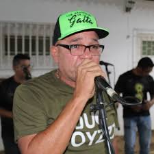 €\|A Alfonso Marín le tocó heredar el legado gaitero de la familia|/€ Lo  que tiene en vozarrón, lo redobla en sencillez. Esas razones han  catapultado a Carlos Alfonso Marín Urdaneta como uno