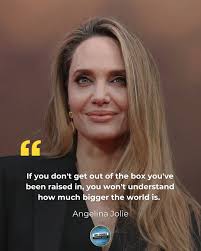 Stepping outside your comfort zone opens your eyes to the vastness of the  world. Growth begins when you dare to explore beyond what you know. 🌟🌍  #ThinkBig #ExploreMore #BreakTheBox