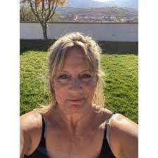 Rebecca Durfee's Instagram, Twitter & Facebook