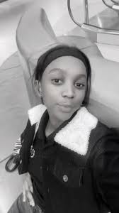 Sandra Cira's Instagram, Twitter & Facebook