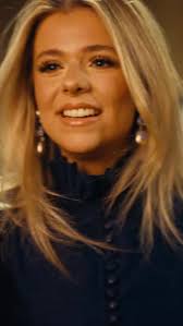 It meant so much to me to be a part of @stjude night at the @opry. I loved  getting to meet sweet patients like Annzie 🥹 It’s moments like this that  truly remind me we all have a God Story. I’m so ...