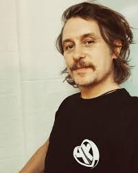 We did a shoot for the tour programme and I picked myself up a groovy new  t-shirt!!!😎 #odyssey #tt30 · Mark Owen · Facebook