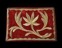 1 poin kain bludru yang disulam timbul dengan benang emas disebut kerajinan. Tekat Embroidered Textiles From Malaysia Michael Backman Ltd