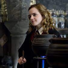 Does Your Myers Briggs Type Align With Your Harry Potter House Emma Watson Harry Potter Harry Potter Witch Harry James Potter