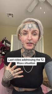 Cheryl Rosato's Instagram, Twitter & Facebook