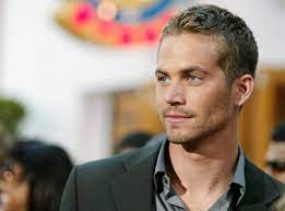 Walker's body is still fairly intact. Paul Walker Der Tragische Unfall Tod Des Fast Furious Stars