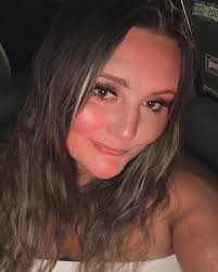 Hope Newberry's Instagram, Twitter & Facebook