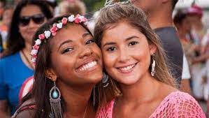 Melissa is a given name for a female. LotynÅ³ Amerika