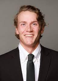 Alex Parmelee's Instagram, Twitter & Facebook