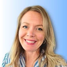 Pamela Anson's Instagram, Twitter & Facebook