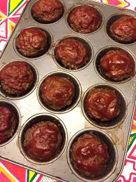 Meatloaf In A Muffin Tin Individual Mini Meatloaves Recipe Recipe Meatloaf Muffins Recipe Food Recipes