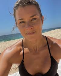 Don't lie to me, how do I look 😍💓