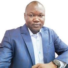 Eric Oum's Instagram, Twitter & Facebook