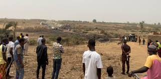 The army chief and his entourage were on an official trip to kaduna when the aircraft was crashed at the kaduna investigation has commenced today in accordance with our recent mou with the military. Nigerian Military Plane Crashes On Approach To Abuja Airport Deccan Herald