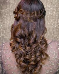 Wedding hairstyle ideas according to your face shape. Latest Indian Pakistani New Bridal Hairstyles 2020 For Wedding And Engagement 5 Arabic Mehndi Design