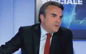 Conflit familial : un père agressé à coups de couteau