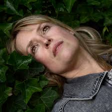 Ils ont largué les amarres Père Abel. L'Abel et les clochards. Le père Abel  a quitté les lascars des banlieues pour les chiffonniers du Caire.  Itinéraire.