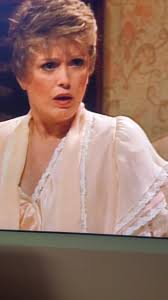 I'm just discovering the roller coaster that is the Golden Girls. SUCH A  BRILLIANT SHOW!