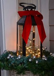 Weihnachtliche Deko Aussen Kerzenlaterne Lichterketten Pflanzkuebel Weihnachten Laternen Weihnachtsdekoration Weihnachtsbeleuchtung