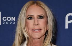 Shocking drama at RHOSLC: Bronwyn Newport accuses her husband Todd Bradley  of cheating, with her daughter witnessing the explosive secret firsthand,  and the cast's reactions leave everyone stunned Please read