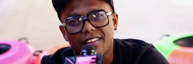 Who is now more popular,Weah or JNB?