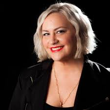 Stephanie Anderson at Salon Re