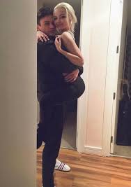 These guys come in all shapes and sizes, but what they all have in common is that they're all men that dove cameron has either dated or linked up. Everything You Need To Know About Dove Cameron And Thomas Doherty S Love Story Dove Cameron Dove Cameron Boyfriend Dove Cameron Style