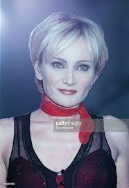5 Dezember 1966 Portrat Sangerin Sternzeichen Schutze Patricia Kaas Modele Coiffure Coupe De Cheveux