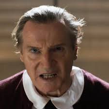 The Crown: The Story Behind That Princess Diana Yacht Photo