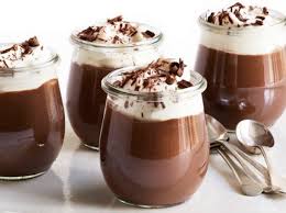 Makanya, selama karantina diri di rumah, para awak klook pun mulai mencoba berbagai resep makanan internasional dari berbagai negara. Resep Dan Cara Membuat Puding Coklat Saus Susu Yang Nikmat Dan Lembut Selerasa Com