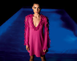 Arriva alla sua terza edizione la smart couture motivi firmata da francesco scognamiglio: Motivi By Francesco Scognamiglio 2018 12 Vestiti Per 1000 Occasioni Moda Uomo Moda Donna