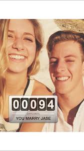 Briana Warner (@BriiAnderson)