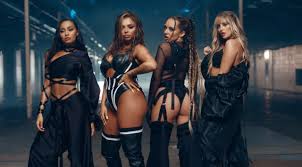 Jesy nelson has described reaching breaking point in little mix and explained that she was having panic attacks and acute anxiety before she decided to on the day of thesweet melody video i had a panic attack on set because i didn't look how i wanted to look and i found it so hard to just be happy. Little Mix Pose As A Trio In Glittery Gold Bodysuits As They Celebrate First Uk Number One Since Jesy Nelson Quit