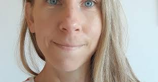 Fiona Pearce's Instagram, Twitter & Facebook