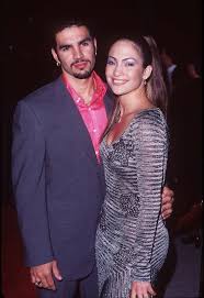 Grab A Cup Of Tea Because We Re Looking Back At Jennifer Lopez S Dating History Jennifer Lopez Celebrity Couples Boyfriend Justin