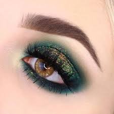 Smoky Vert Et Dore Paillette Pinterest En 2020 Maquillage Vert Maquillage Yeux Verts Maquillage Yeux