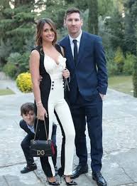 The barcelona superstar, 32, posted the snap showing the pair after they met. Lionel Messi Wife Meet Messi S Stunning Other Half Who He Wooed By Writing Love Letters Football Sport Express Co Uk