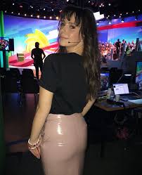 Gwen Van Poorten Gwenvanpoorten Instagram Foto S En Video S Pencil Skirt Fashion Skirts