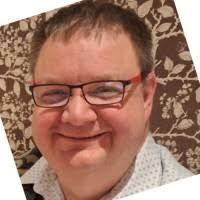 Stephen Linger's Instagram, Twitter & Facebook