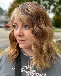 𝖠𝗆𝖺𝗇𝖽𝖺 𝖧𝖾𝗅𝗍𝗈𝗇 ✌︎ NWO STYLIST