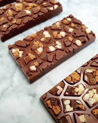 Martin Diez The Dessert Tablets Apple And Cinnamon With Milk Chocolate Is An Amazing Combo Chocolate Milk Desserts Pastry Desserts
