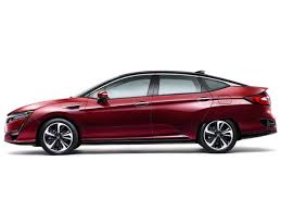 It's refined and quiet with no rattles, and everything is where it should. 2020 Honda Clarity Fuel Cell Reviews Pricing Specs Kelley Blue Book