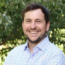 Erik Lyon's Instagram, Twitter & Facebook