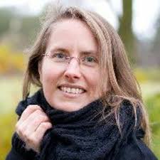 Stream Helena Roth music