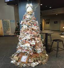 Enchanted forest von johanna basford bei thalia entdecken Judges Vote On Enchanted Forest Christmas Trees Fortsaskonline Com