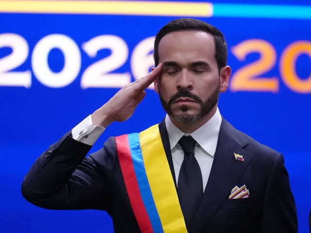 De la Espriella asumió en Colombia y proclamó el inicio “de la recuperación  del orden” - LA NACION
