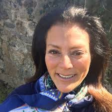 Monique Bloom's Instagram, Twitter & Facebook