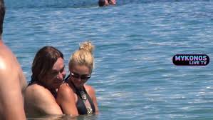 Η βίκυ (βασιλική) κάβουρα (γεν. Mykonos Live Tv Everything Mykonos Related Page 25